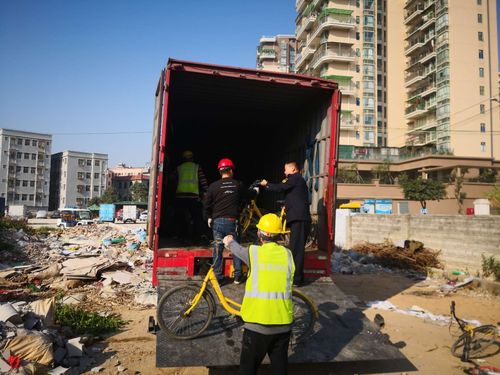 全面清理废弃共享单车 积极开展防治大气污染 城乡市容管理按下“美颜键”