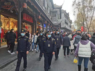 坚守一线的城乡市容守护者 春节里的最美“敬业福”